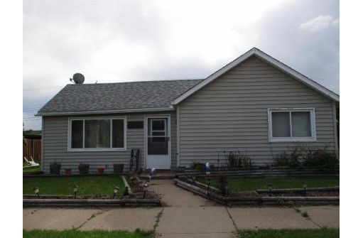 1309 S Beaumont Rd, Prairie Du Chien, WI 53821-0000