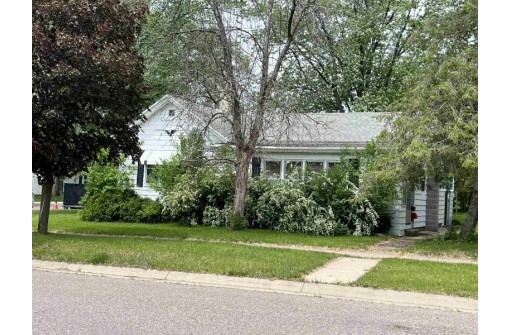 829 W Franklin St, Portage, WI 53901