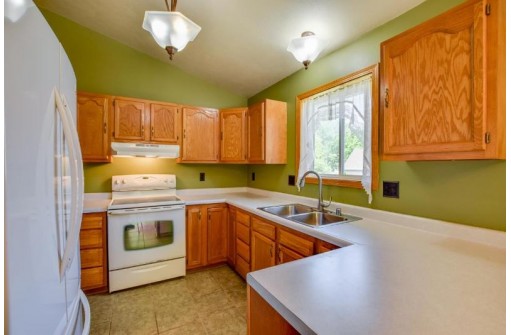 745 Walker Way, Edgerton, WI 53534