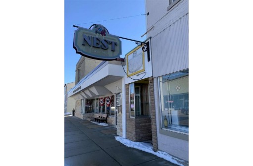 30 W Main St, Belleville, WI 53508