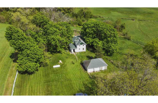 8815 County Road G, Mount Horeb, WI 53572