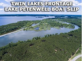 391 Twin Lakes Tr