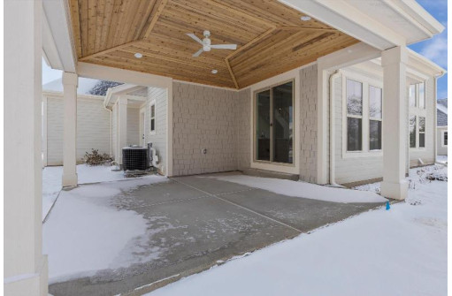 5659 Shenandoah Dr, Waunakee, WI 53597