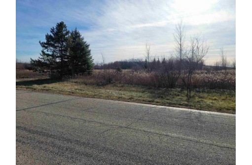 1 AC Navan Rd, Watertown, WI 53094