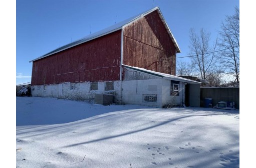 N6738 County Road J, Monticello, WI 53570