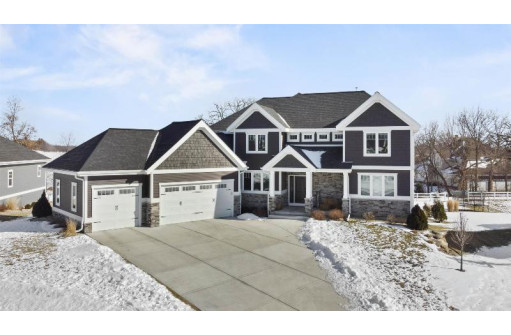 5654 Cottontail Dr, Waunakee, WI 53597