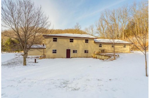 32785 Indian Creek Dr, Muscoda, WI 53573