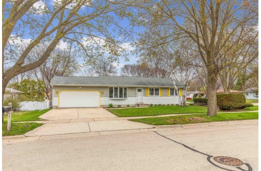 4614 Boynton Pl, Madison, WI 53714