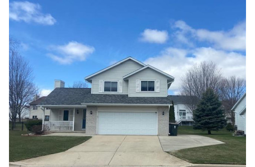 1350 Gray Hawk Way, Sun Prairie, WI 53590