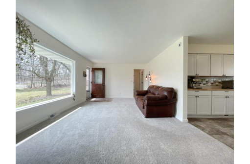 6064 Vroman Rd, Fitchburg, WI 53593