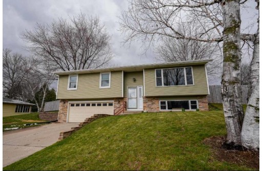 96 Seminole Way, DeForest, WI 53532