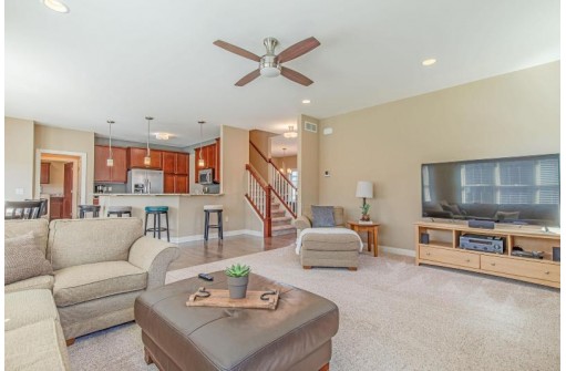 5948 Wiouwash Way, McFarland, WI 53558