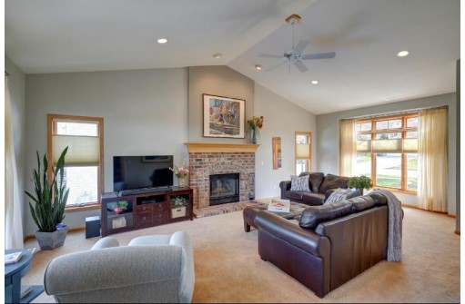 306 Ridge View Tr, Verona, WI 53593