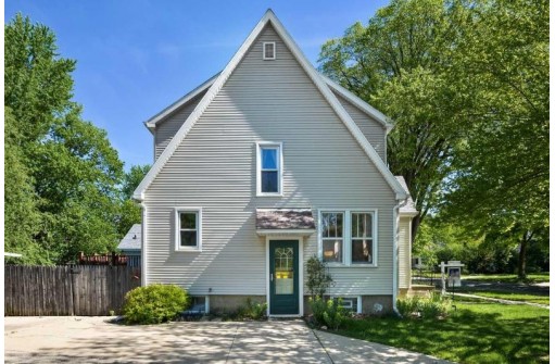 38 Lansing St, Madison, WI 53714