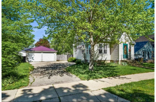 38 Lansing St, Madison, WI 53714