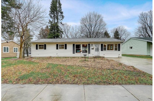 2209 Prairie Rd, Madison, WI 53711