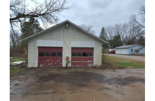 801 S Main St, Necedah, WI 54646