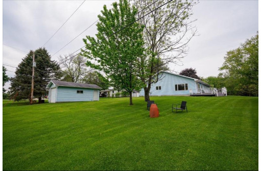 2460 Hillpoint Rd, McFarland, WI 53558-9744