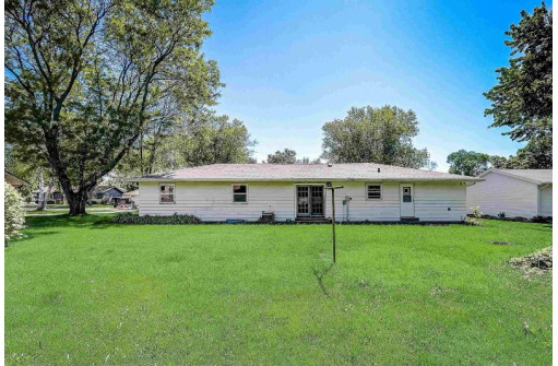 311 Maple St, Sauk City, WI 53583