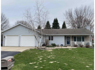 259 Niehoff Dr Fall River, WI 53932