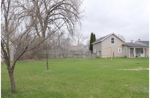 125 W Vallette St, Oxford, WI 53952