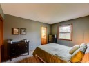 5718 Meadowood Dr, Madison, WI 53711