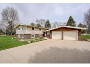 401 Seminole Way DeForest, WI 53532