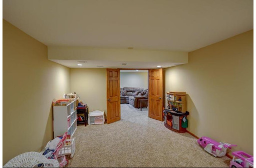 3841 Drumlin Ln, Madison, WI 53719