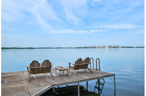 5701 Tonyawatha Tr, Monona, WI 53716