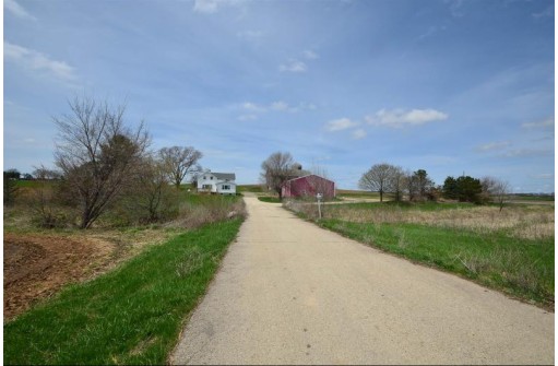 1177 County Road Pb, Belleville, WI 53508