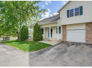 1049 Chandler Ln, Sun Prairie, WI 53590