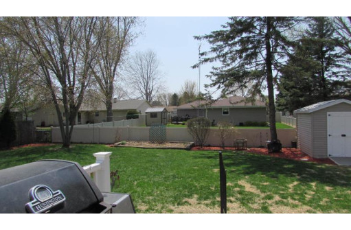 4262 Skyview Dr, Janesville, WI 53546-2123