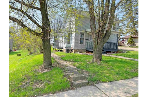 329 Union St, Evansville, WI 53536