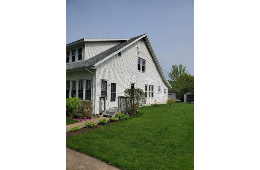 205 W Kansas St, Boscobel, WI 53805