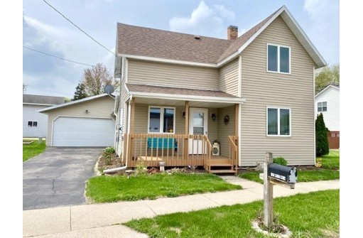 105 W Main St, Dane, WI 53529