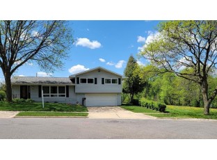 2814 Independence Ln Madison, WI 53704
