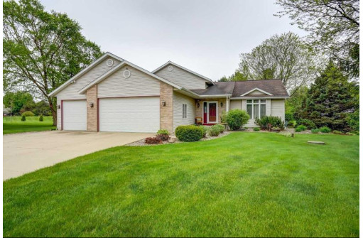 6328 Fox Run, Sun Prairie, WI 53590