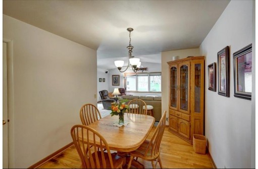 1706 Ellen Ave, Madison, WI 53716-1914