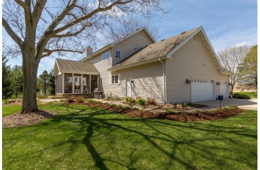 3948 Timber Ln, Verona, WI 53593