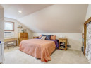 1011 Lawrence St, Madison, WI 53715