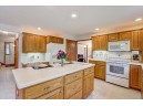 6348 Irving Dr, Sun Prairie, WI 53590