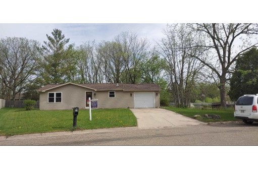 718 Walker Way, Edgerton, WI 53534