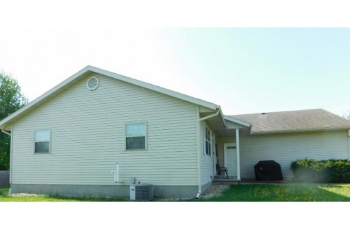 406 David Cir, Arena, WI 53503