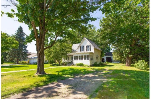 1001 4th St, Brodhead, WI 53520