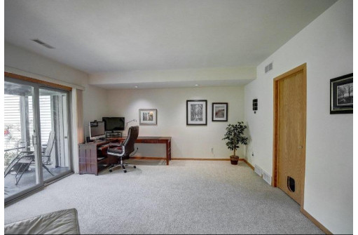 26 Hidden Hollow Tr, Madison, WI 53717