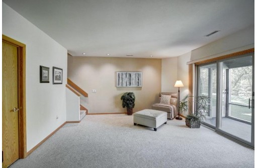 26 Hidden Hollow Tr, Madison, WI 53717