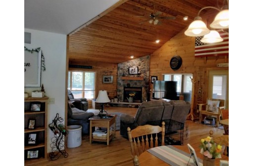 W5796 N Island Dr, Endeavor, WI 53930-9618