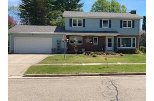 1025 Newbury St, Ripon, WI 54971