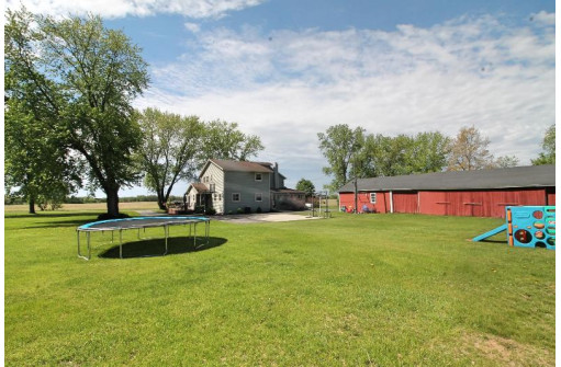 17718 W Avon North Townline Rd, Brodhead, WI 53520