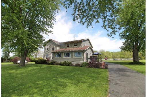 17718 W Avon North Townline Rd, Brodhead, WI 53520